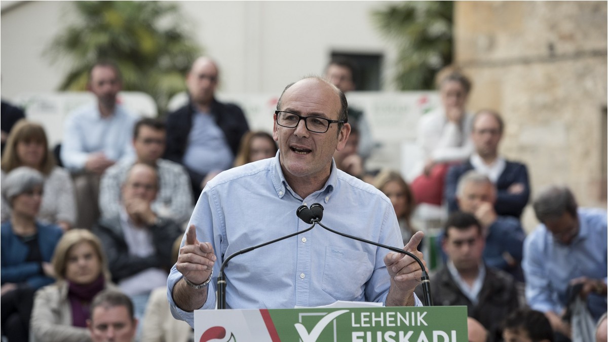 Ekitaldia Bergaran. Joseba Agirretxea, Joseba Egibar, Andoni Ortuzar