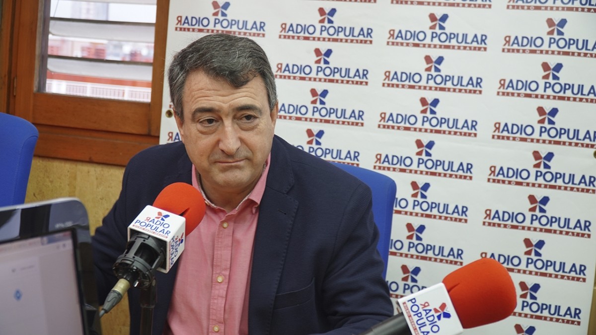 Aitor Estebanek Casadori erantzun dionez “Euskadik ez dauka Abiadura Handirik PPk eta PSOEk Euskadiko hiritarren beharrei erantzun ez dietelako” 
