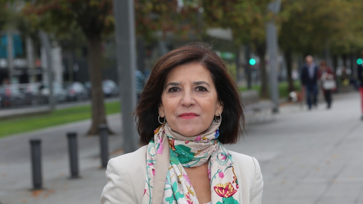 Errepide bidezko garraioaren europako legeria berritze aldera sozialean zein ingurumenerako eta ekonomiarako behar bat dela esan du Izaskun Bilbaok