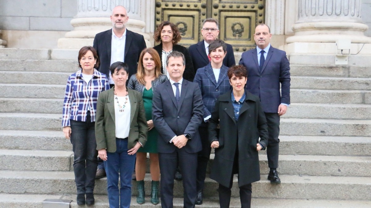 EAJ-PNV pide al Gobierno central que deje de tratar a CCAA y Ayuntamientos como menores de edad y que flexibilice las reglas de estabilidad presupuestaria