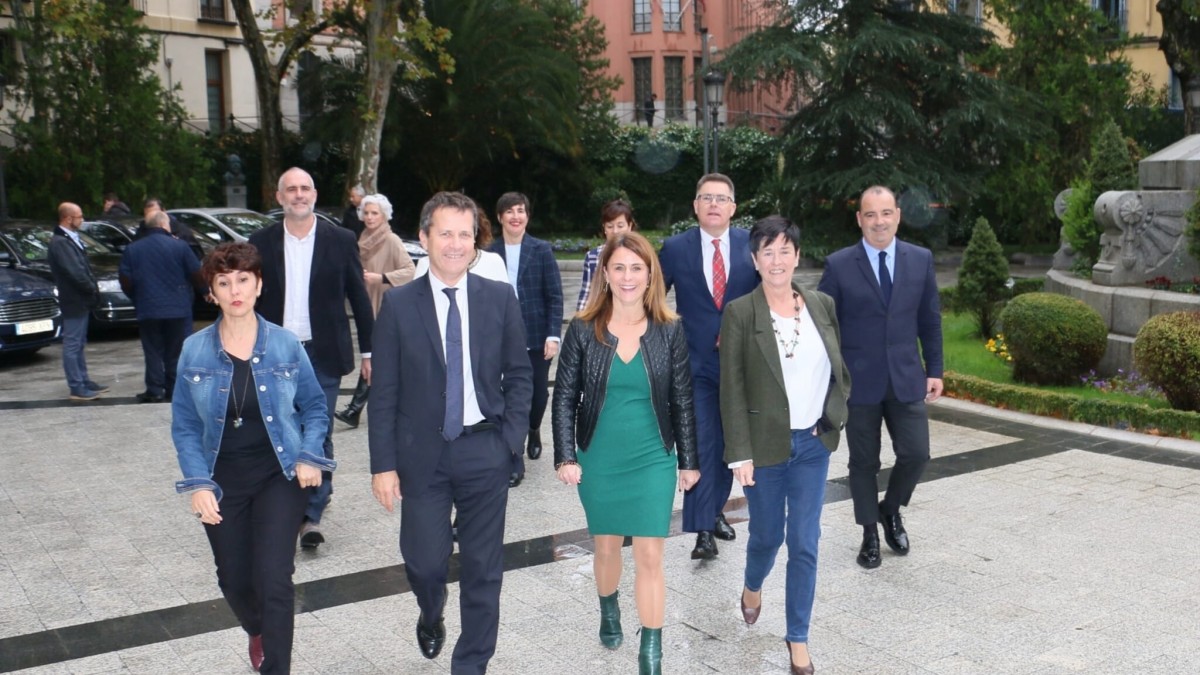 EAJ-PNVren iritziz, Konstituzioa ezin da Estatu buruak egin litzakeen legez kanpoko ekintzetarako bulda izan