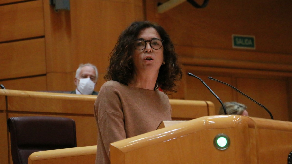 Rosa Peral defiende las competencias de las CCAA y censura los intentos de recentralización del PP