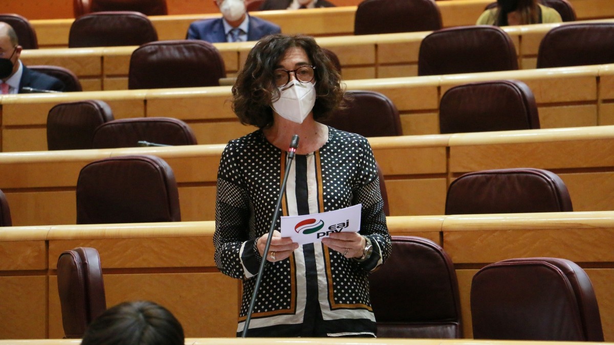 Rosa Peralek gizarte ekimeneko unibertsitateek unibertsitate sisteman duten balioa aldarrikatu du