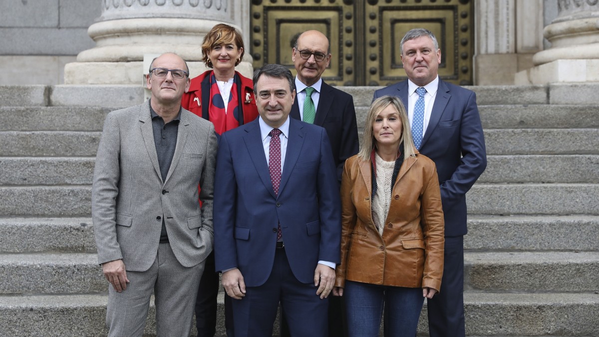 Comunicado del Grupo Vasco en el Congreso 