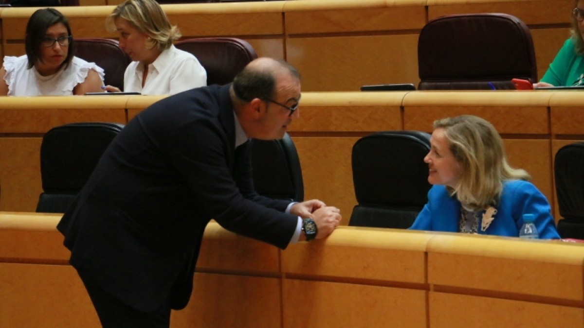 EAJ-PNVk Nadia Calviño animatu du industria proiektu estrategikoak Berreskuratze Planaren “giltzarri” izan daitezen