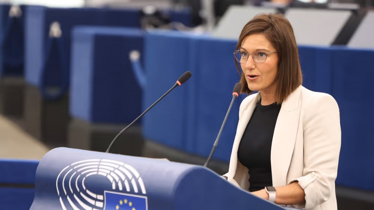 Oihane Agirregoitia,  Europako Parlamentuan Europa konektatu azpiegitura-programaren txostengile 