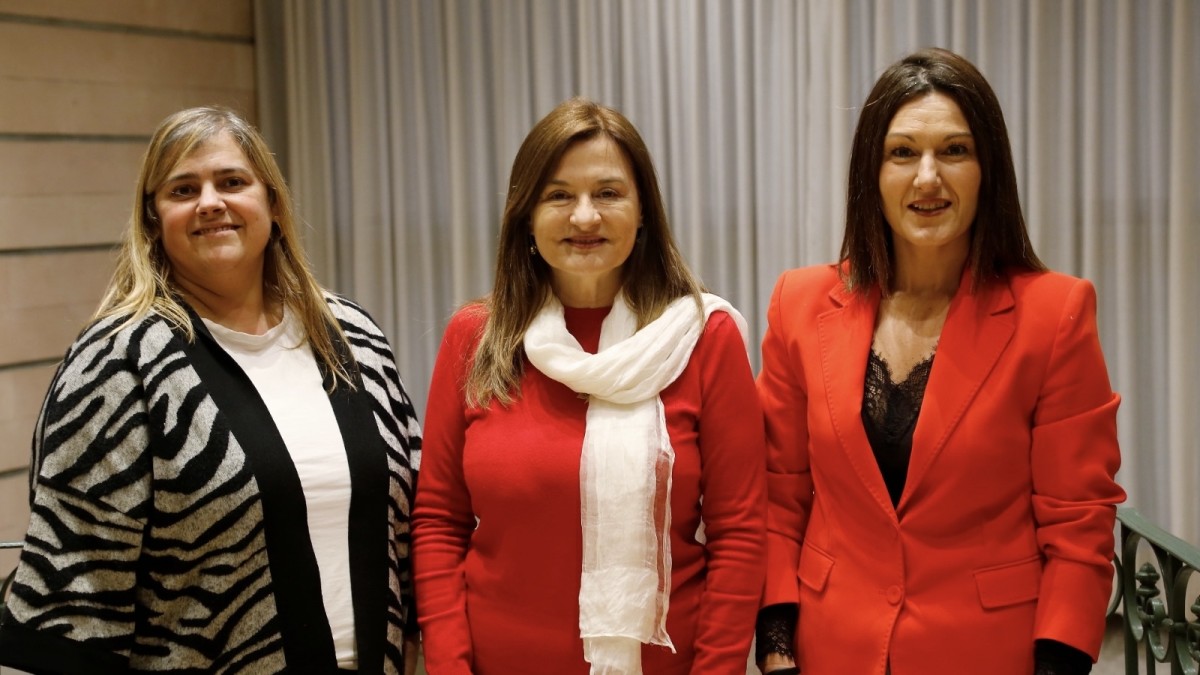 Miren Martiarena y Oihane Agirregoitia se reúnen con la ministra de Mujeres y Diversidad de la provincia de Buenos Aires 