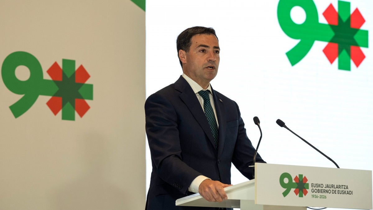 Euskadi oroitzapen-ekitaldiz betetako urtean murgilduko da, 40 ekitaldi baino gehiagoren bidez, Agirre lehendakariaren lehen Eusko Jaurlaritzak duela 90 urte sustatu zituen demokraziaren, askatasunaren eta gizarte-justiziaren balioak gogora ekartzeko