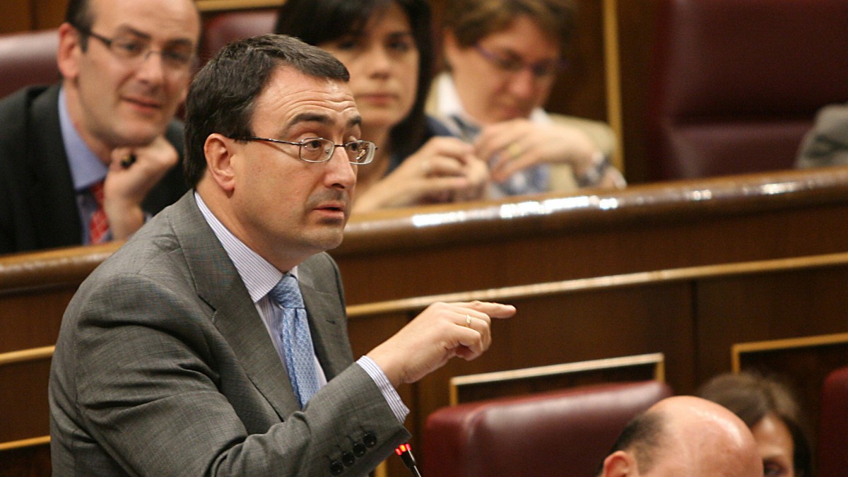 Estebanek Rajoy-ri: “Kendu ezazu Garoña, ezin baitugu energia merkea produzitu arrisku serioak suposatzen baditu