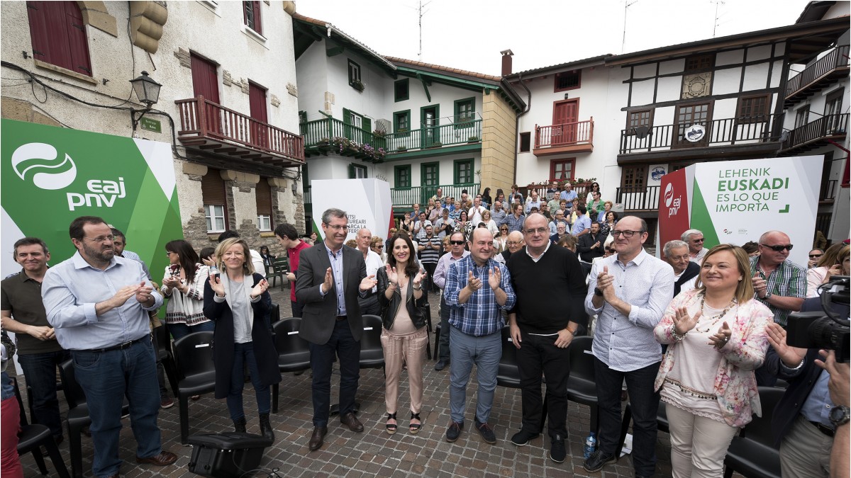 Ortuzarrek euskal hautesleria deitu du Espainiako lau alderdiei Euskadiz ahazteagatik “hautestontzietan ahaztearekin” erantzutera