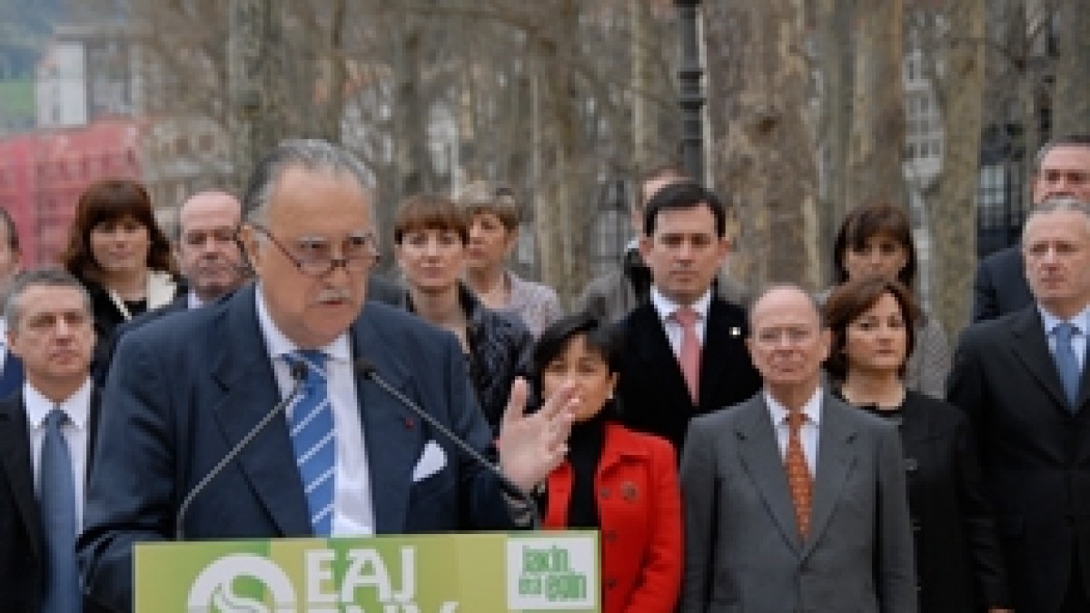 Iñaki Azkuna en el acto de presentación de la candidatura de EAJ-PNV por Bilbao