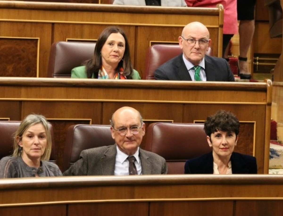 Euskal Taldeak lortu du etxebizitza bakarra alokatzen duten jabeei Espainiako gobernuak ezkutu soziala luzatzea 