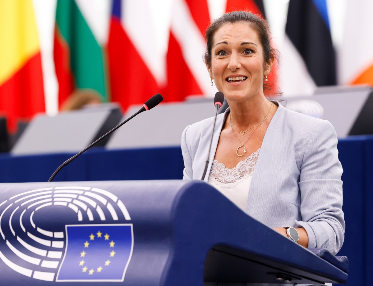Oihane Agirregoitiak arrantzaren kanpoko finantzaketaz egin duen txostena babestu du Euroganberako arrantza batzordeak 