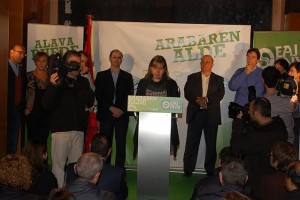 Iñigo Urkullu en la reinauguración del Batzoki de Gasteiz erdialde