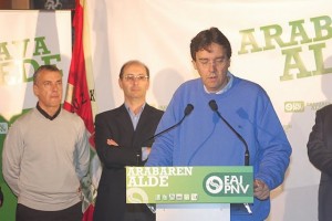 Iñigo Urkullu en la reinauguración del Batzoki de Gasteiz erdialde