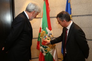Iñigo Urkullu Bretainia handiko enbaxadorearekin