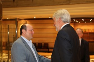 Andoni Ortuzar eta Giles Paxman Britainia Handiko Enbaxadorea