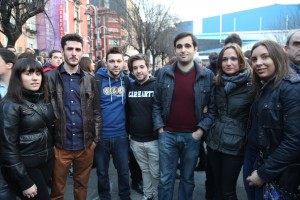 Miles de personas se manifiestan en Bilbao en favor de los derechos humanos, el acuerdo y la paz