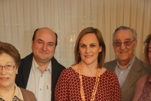 Ortuzar y Atutxa felicitan a Petra Uribe, la alderdikide más veterana, en su 105º cumpeaños