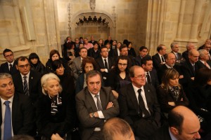 Milaka bilbotarrek agur esan diote Iñaki Azkuna 'munduko alkaterik onenari'