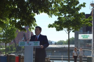 Juan Mari Aburto; Bilbao hiri modernoa eta gizalegezkoa Deustu