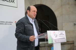 Gernika Lumoko mitina - Jose Mari Gorroño, Unai Rementeria, Andoni Ortuzar
