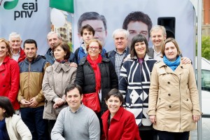 Juan Mari Aburto Monte Caramelon eta  Bilboko udal ondoan