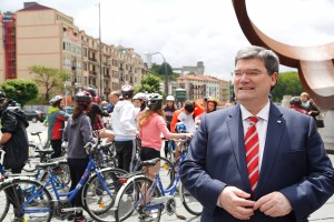 Juan Mari Aburto en Monte Caramelo y Ayuntamiento de Bilbao