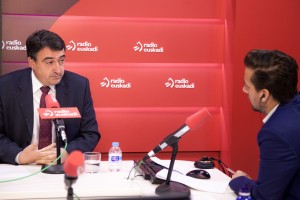 Aitor Esteban en Euskadi Irratia