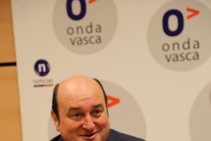 Andoni Ortuzar en Onda vasca 20161220