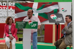23-J Mitin Festa Euskal Ahotsa Gira - Laudio - Aitor Esteban, Almudena Otaola, Andoni Ortuzar