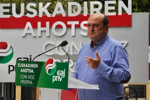J-23 Mitin Festa Euskal Ahotsa Gira - Gasteiz - Aitor Esteban Andoni Ortuzar