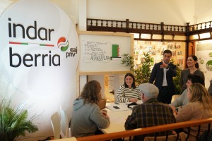 Imanol Pradalesek topagune elektorala inauguratu du Donostian