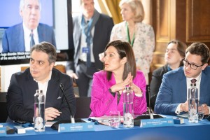 Oihane Agirregoitia en Cumbre por la Democracia y las Libertades de París