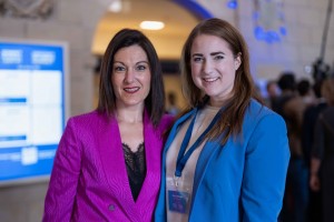 Oihane Agirregoitia Parisen Demokraziaren eta Askatasunen alde egin den Gailurrean