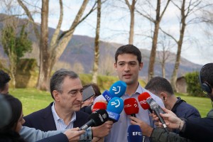 2026 01 14 Talde parlamentarioaren lan jardunaldian Oiartzunen