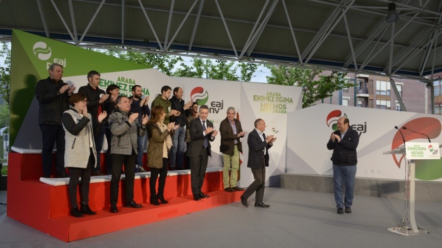 Hauteskunde mitina Laudion: Juanma Ibarretxe, Ramiro González, Iñigo Urkullu eta Andoni Ortuzar