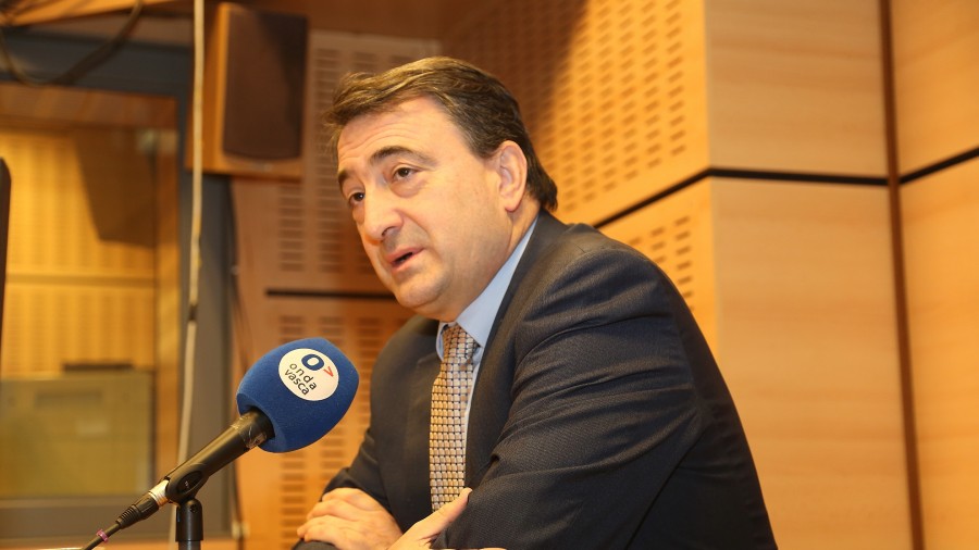 Aitor Esteban considera “evidente” que en el PP “hay un giro a la derecha más allá de lo estratégico”