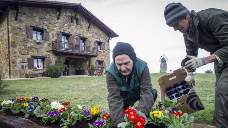 La Casa Rural Lurdeia de Bermeo, 'el mejor hotel económico' del mundo