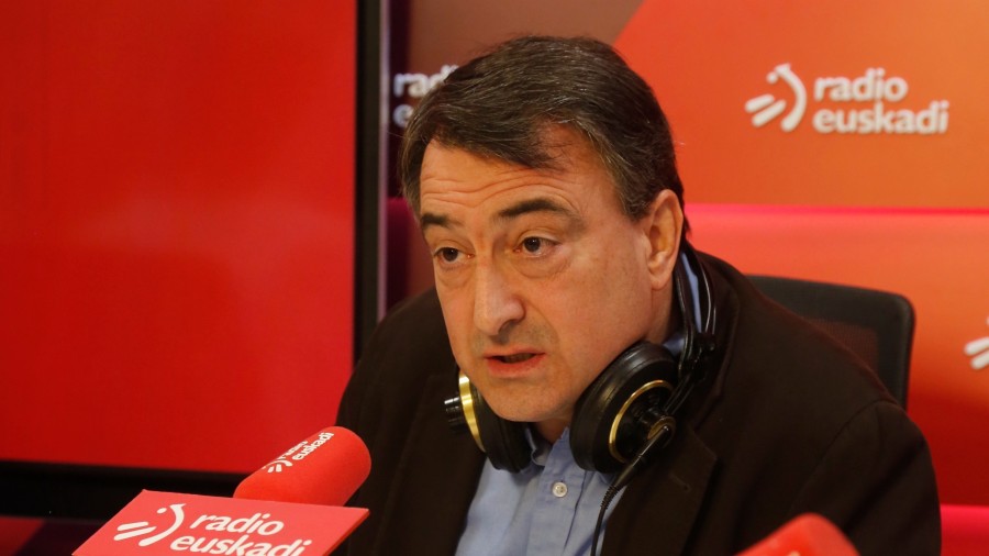 EAJ-PNVko bost diputatuek Euskadiren mesedetan egin duten lana nabarmendu du Aitor Estebanek :“Daukagun pisua baliatzen jakin dugu akordio zerrenda luzea lortzera begira” 