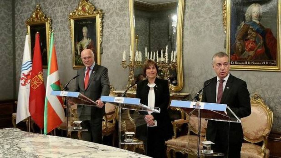 Nafarroak euroerregioaren aldeko apustua berresten du Europara sartzeko atea delakoan 