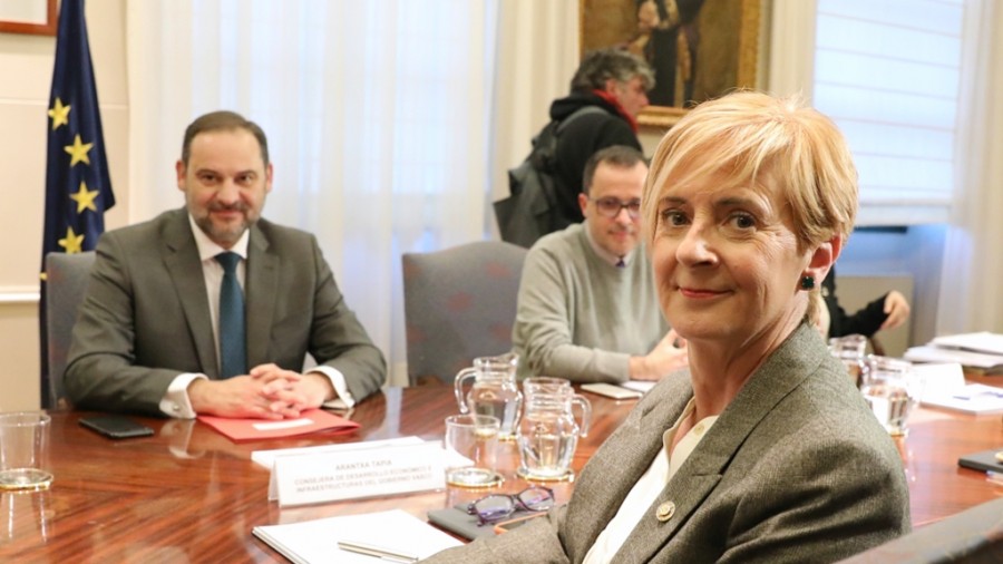 Eusko Jaurlaritzak eta Ministerioak aztertu dute Euskadik bere gain hartzea AHTaren Bilboko eta Gasteizko sarbideen obra-mandatua
