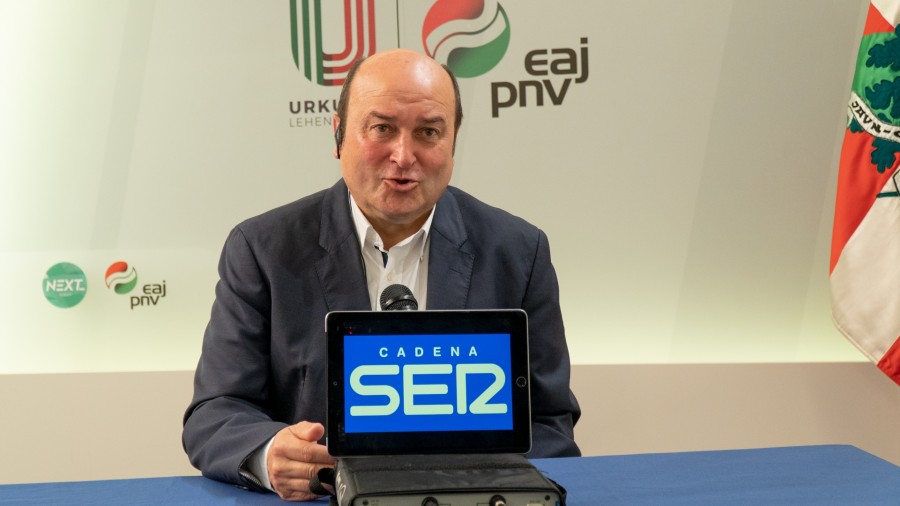 Ortuzar: “No podemos permitir que un enfado deje a la ciudadanía vasca sin defensa en Madrid y sin acuerdos buenos para este País”