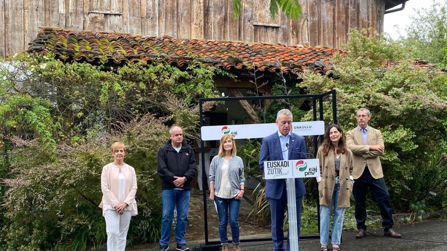 EAJ-PNV apuesta por el transporte público, el vehículo eléctrico y las energías renovables en la construcción de una Euskadi más sostenible