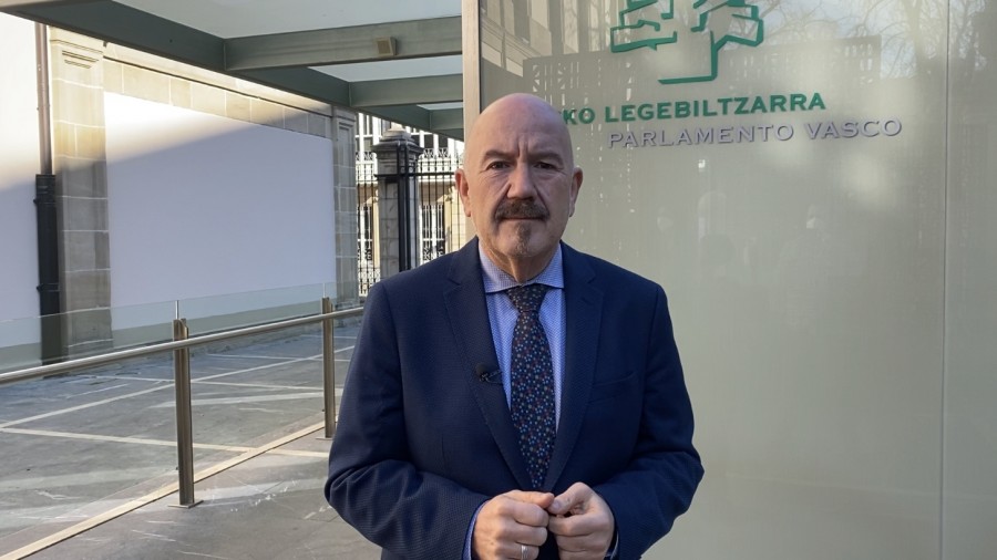 EAJ-PNVk, PSE-EEk eta Podemosek “trans legearen” erreforma bultzatu dute Legebiltzarrean, berdintasunaren aldeko borrokan beste urrats bat