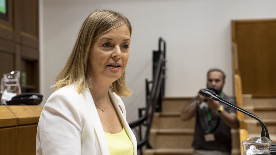 EAJ-PNVk txalotu egin du Administrazioa modernizatu eta gizartera hurbilduko duen Sektore Publikoaren Legearen onarpena