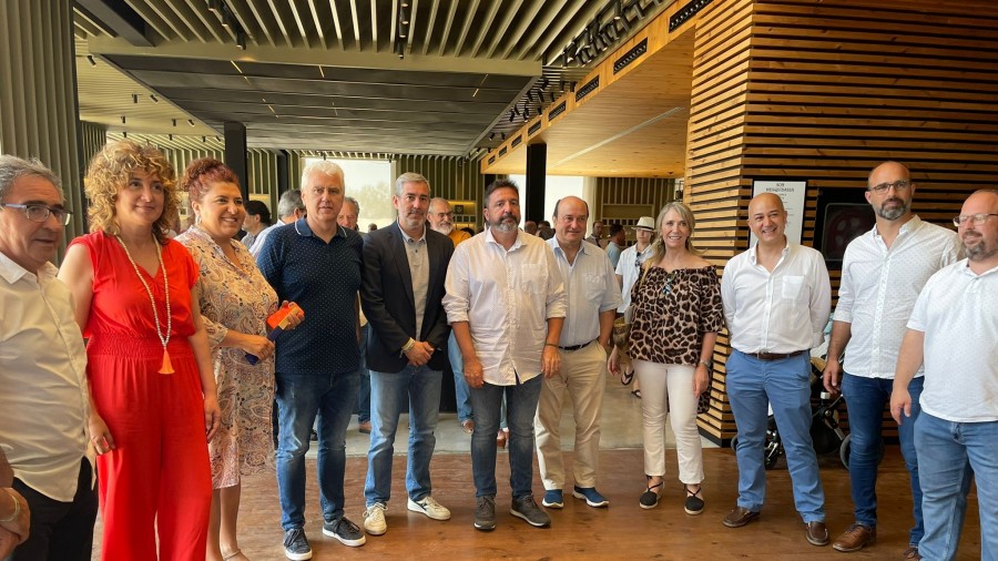 Ortuzarrek Mallorcan defendatu du “fronte periferikoa” eratu beharra “babes-lana egin dezan Vox-ek Espainia nostalgikora bueltatzea saihesteko”