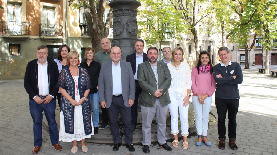 El Euzkadi Buru Batzar recuerda en Iruña a los fundadores del primer batzoki en Nafarroa