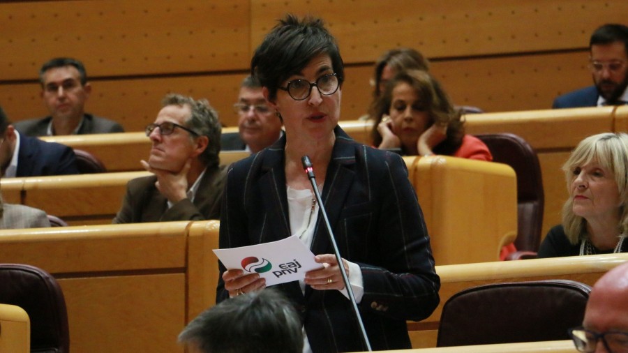 Biktima sexuala izatea egiaztatzeko prozedura administratiboa onartzera premiatu du María Dolores Etxanok Berdintasunerako ministroa