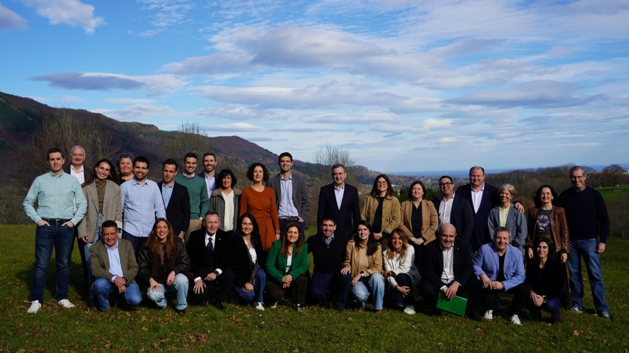 EAJ-PNVk  Oiartzunen aztertu ditu Euskadik 2026ra begira dituen erronkak, kalitatezko enplegua, etxebizitza eta segurtasuna lehentasuntzat hartuta 